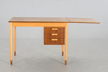 SKRIVBORD/MATBORD, Börge Mogensen, Söborg. Danmark. 1950-tal.