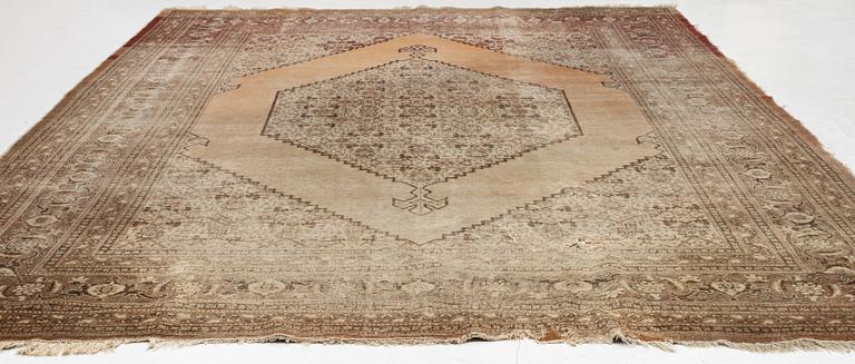 Rug, Tabriz, antique finish, approx. 395 x 275 cm.