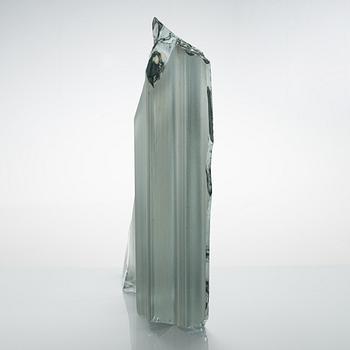 Timo Sarpaneva, skulptur, serien Glass age, "Namnlös" signerad Timo Sarpaneva 1983. Iittalan/Toijalan kivivenveistämö.