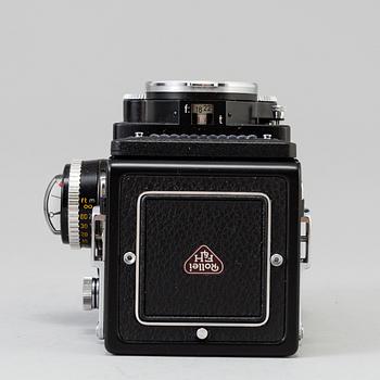 Rolleiflex 2,8 F camera with Xenotar 1:2,8/80 no 2958459, Germany, 1956-59. With original box.