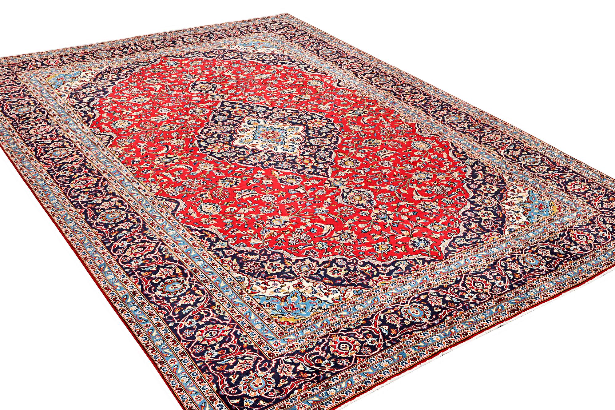 A Kashan carpet, c. 412 x 300 cm.