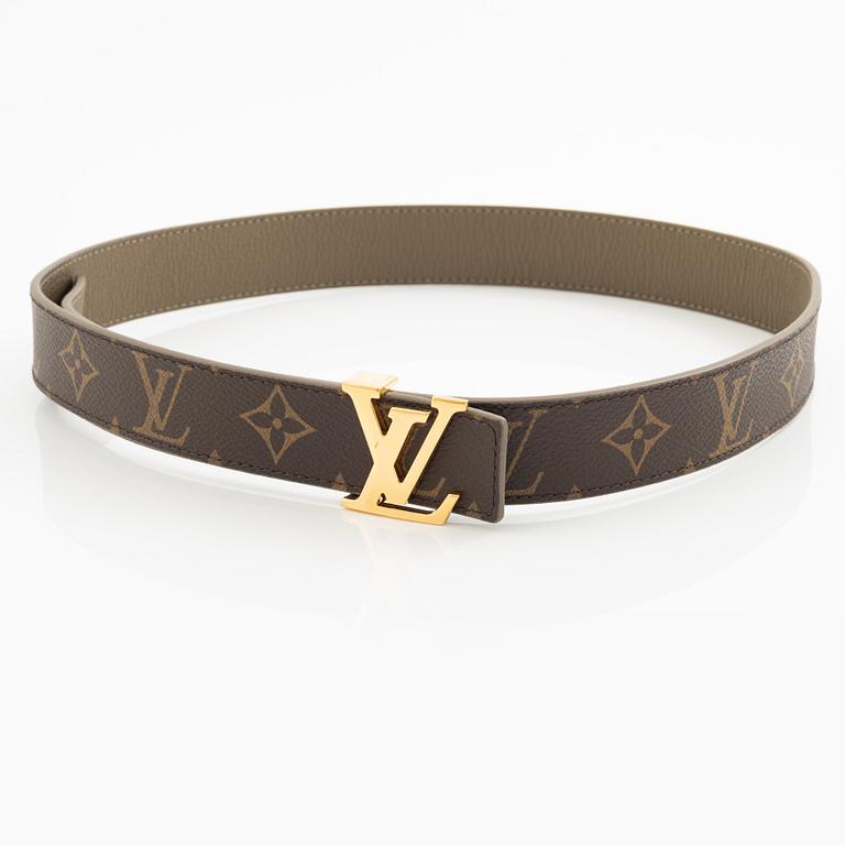 Louis Vuitton, Belt "LV Initials 30 mm reversible belt", size 80.