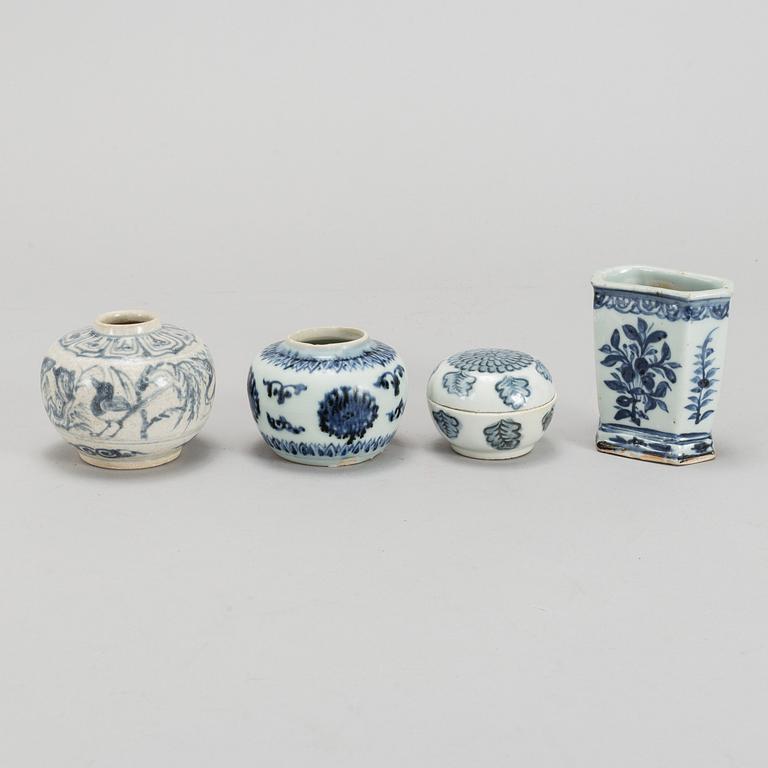 A group of blue and white South East Asian ceramics, some 16th/17th Century.