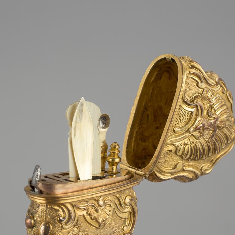 ETUI, förgylld mässing, rokoko, 1700-tal.