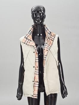 VÄST, Burberry London.