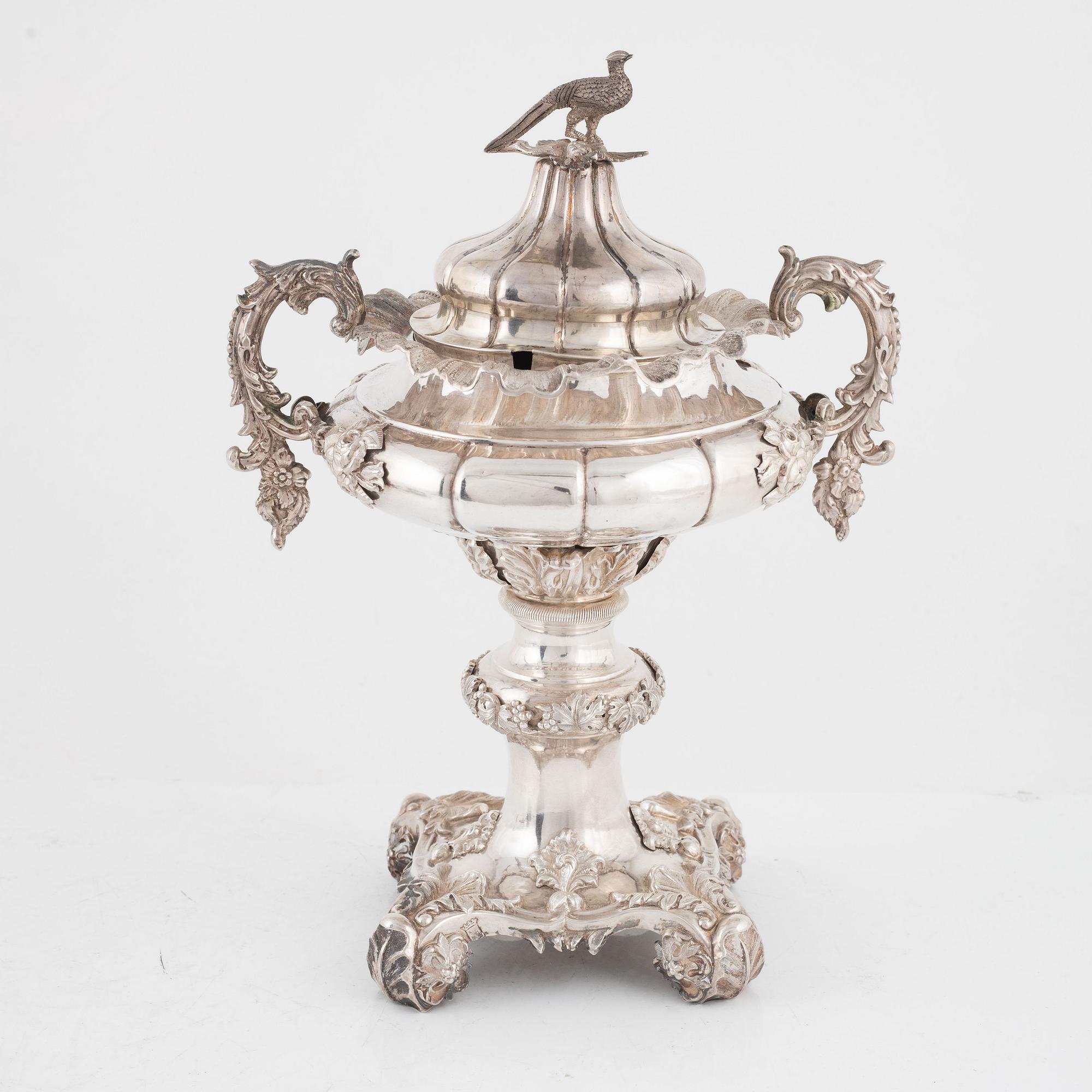 A Swedish silver sugarbowl, mark of Gustaf Möllenborg, Stockholm 1840.