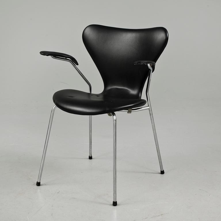 KARMSTOL, "Sjuan", Arne Jacobsen, Fritz Hansen.