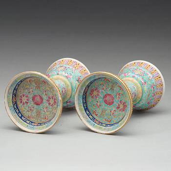A pair of famille rose altar-pieces, Qing dynasty (1644-1912).