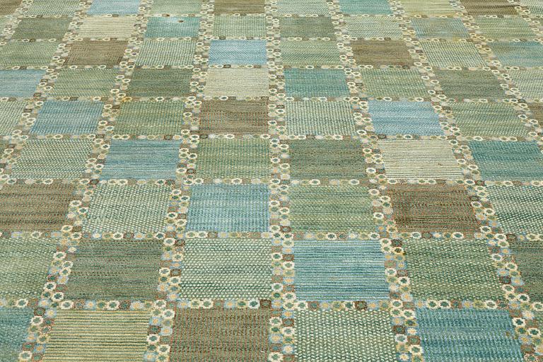 Barbro Nilsson, A CARPET, "Gröningen", knotted pile, ca 604,5 x 361,5-366 cm, signed AB MMF BN.