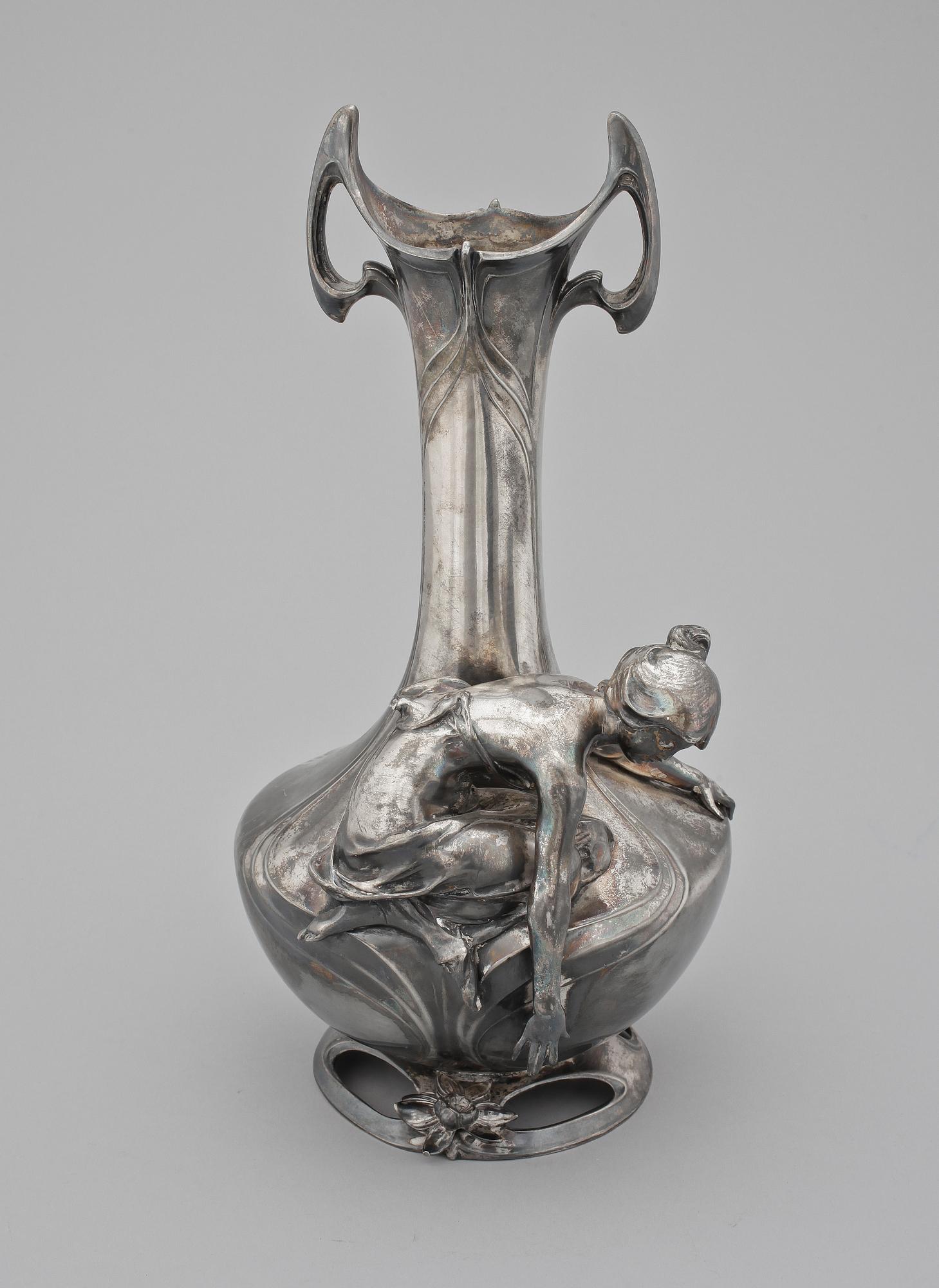 VAS, vitmetall, jugend, 1900-talets första hälft.
