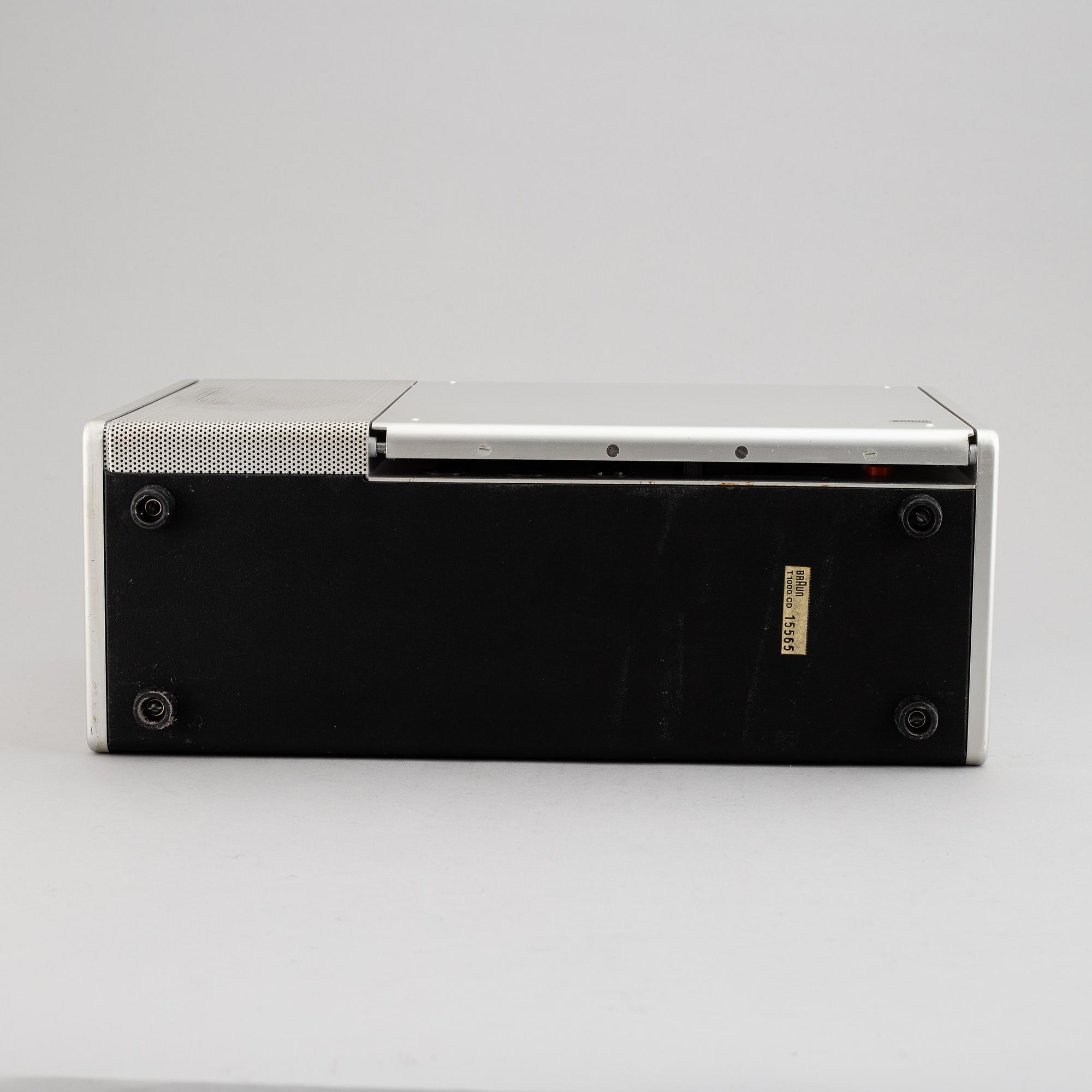 A T1000 radio, designed by Dieter Rams för Braun 1962.