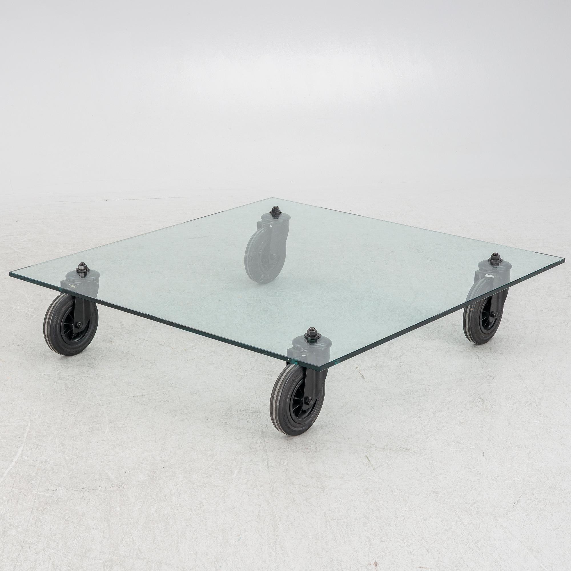 Gae Aulenti, soffbord, "Tavolo con Ruote", Fontana Arte.