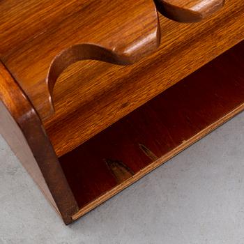 Josef Frank, a model 2085 mahogany shelf, Svenskt Tenn.