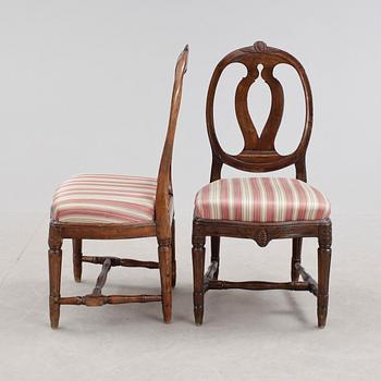 STOLAR, ett par, gustavianska, signerade EÖM för Erik Öhrmark, (mästare i Stockholm 1777-1813).