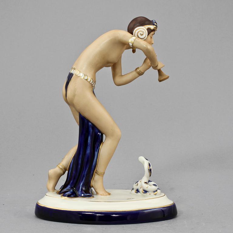 FIGURIN, porslin, Royal Dux 1900-tal.
