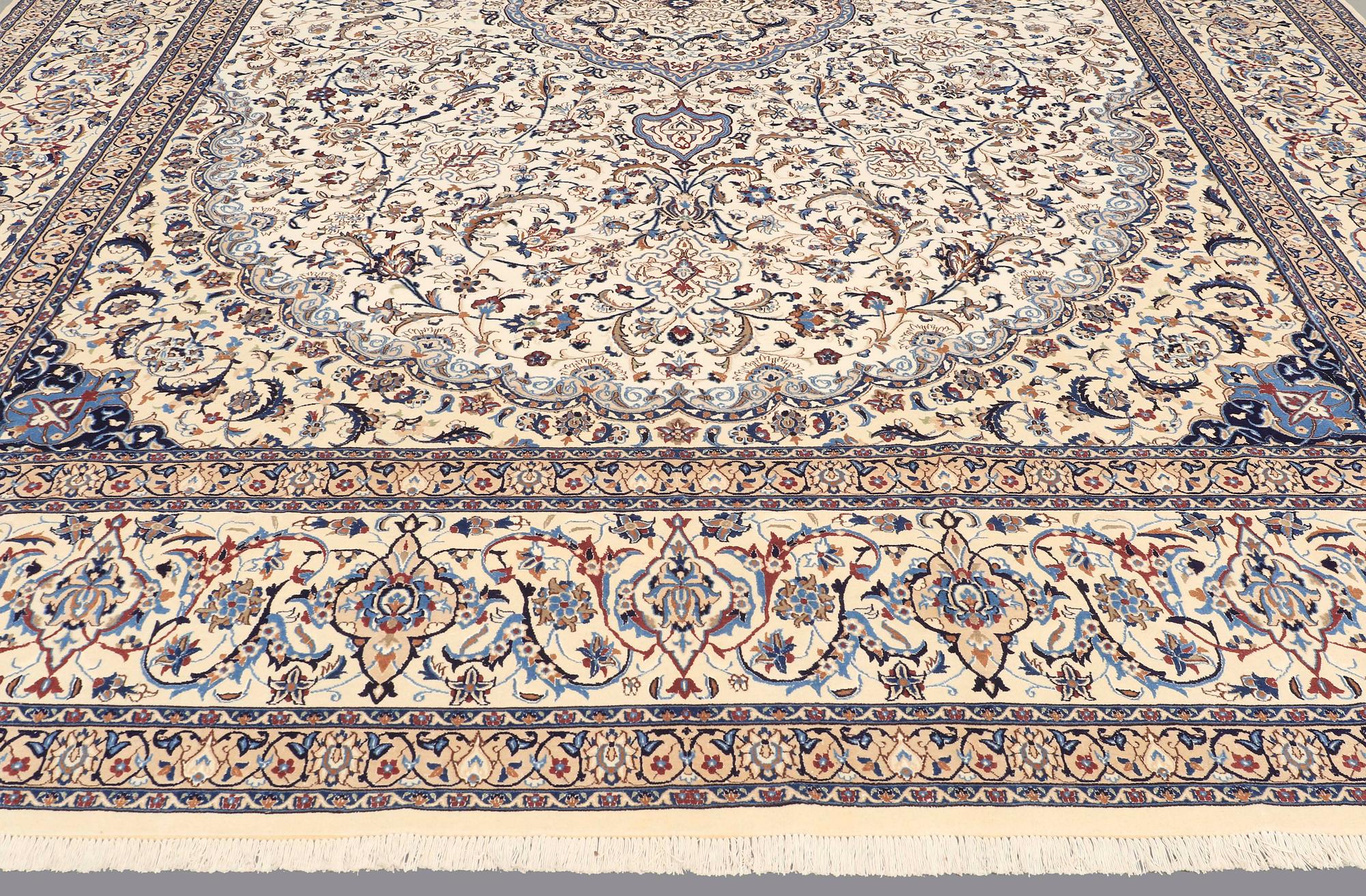A CARPET, Nain part silk, s.k 9 LAA, 588 x 393 cm.