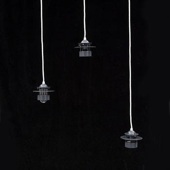 PENDELLAMPOR, 3 st, "Orbiter" av Jens Møller-Jensen för Louis Poulsen.