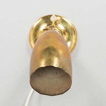 A mid-20th century 'EY 16' wall light for Itsu.