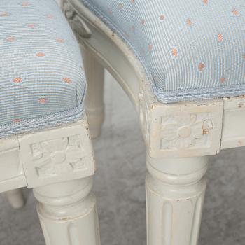 Stolar, ett par, gustavianska, 1700-talets andra hälft.