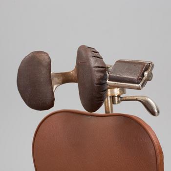 A dental chair, circa 1900.