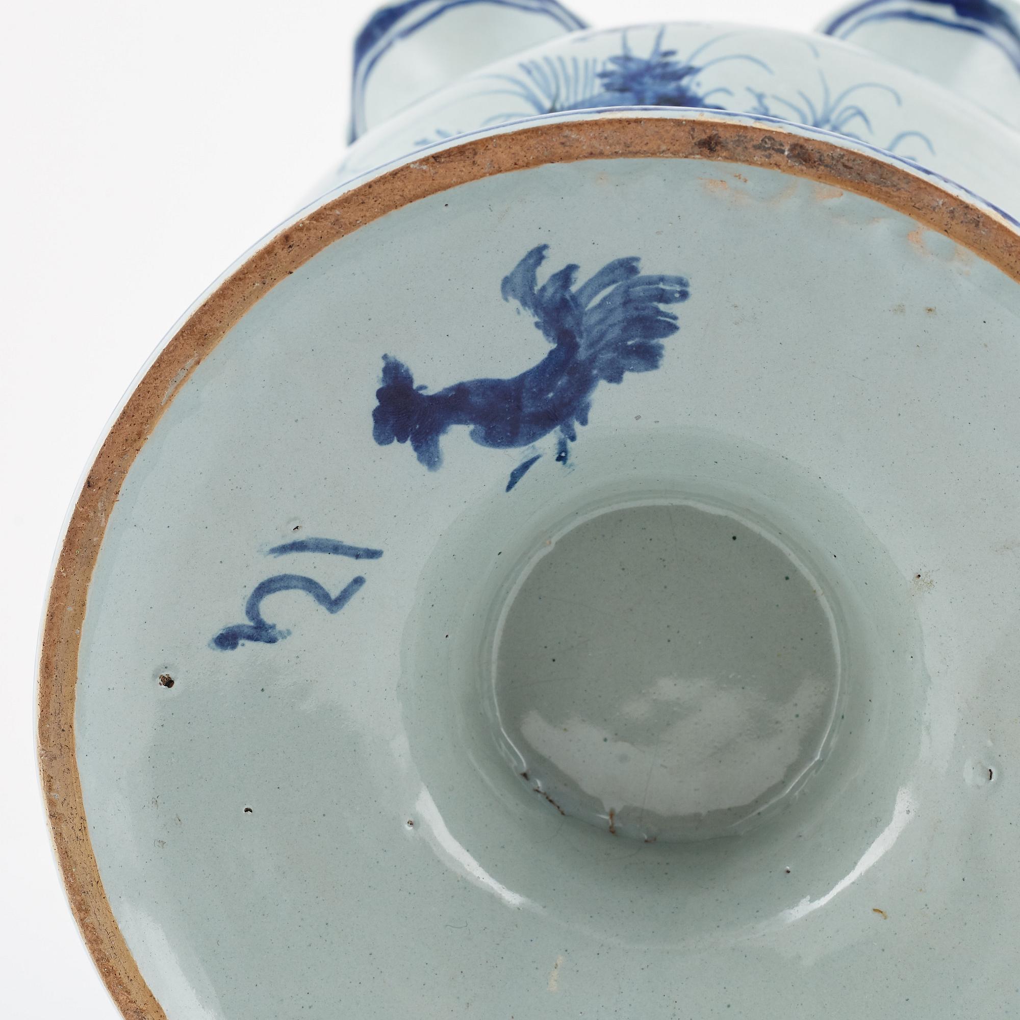 Tulpanvas, fajans, Italien, 1900-tal.