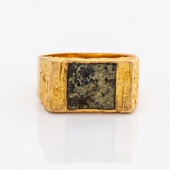 LAPPONIA 18K gold and copper ore, set of ring cufflinks and tie-pin, total weight 33,0 g, Finland 1988, design"Guldsten".