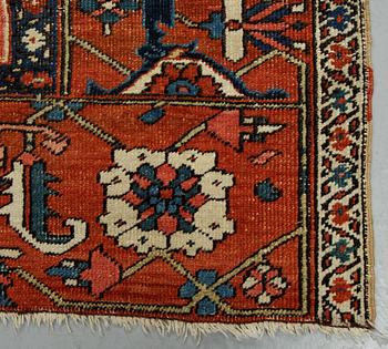 Matto, an antique Heriz, ca 364 x 277 cm.
