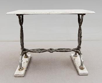 BORD, 1900-talets första hälft.