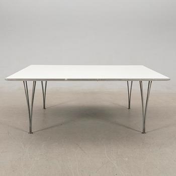 Bruno Mathsson/Piet Hein table/coffee table "Superellipse" for Fritz Hansen late 20th century.