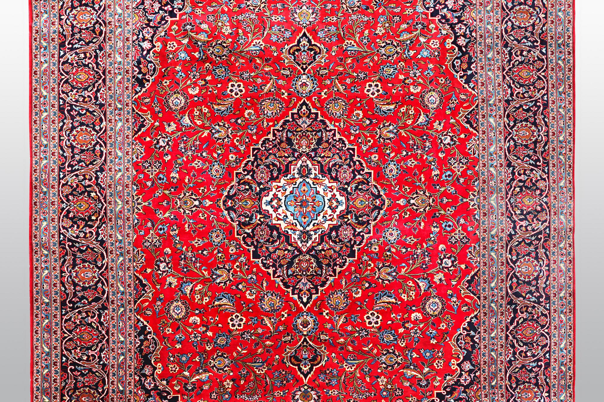 A carpet, Kashan, ca 384 x 295 cm.