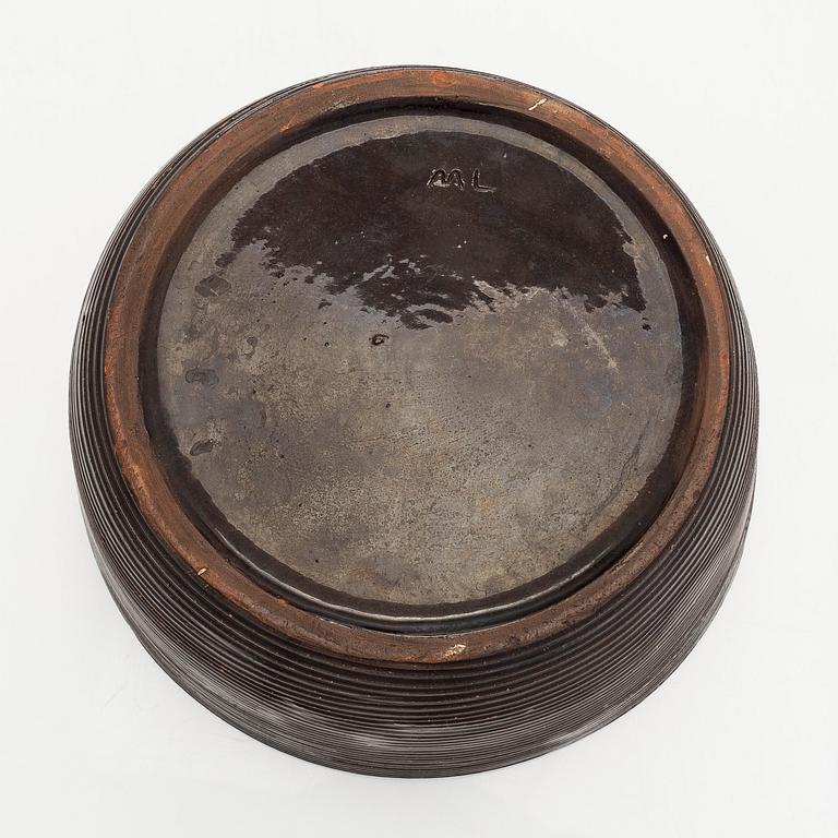 Marita Lybeck, A ceramic bowl, signed ML.