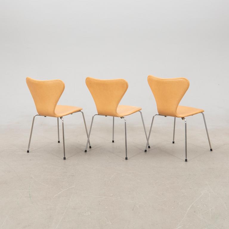 Arne Jacobsen, chairs 3 pcs. "The Seven" for Republic of Fritz Hansen.