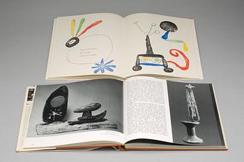 BÖCKER, 2 st. Bl.a. "A toute épreuve. Gravures sur bois de Joan Miró". Av Paul Éluard,  New York, 1984.