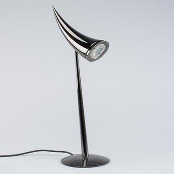 BORDSLAMPA, "Ara", Philippe Starck, Flos, 1900-talets andra hälft.