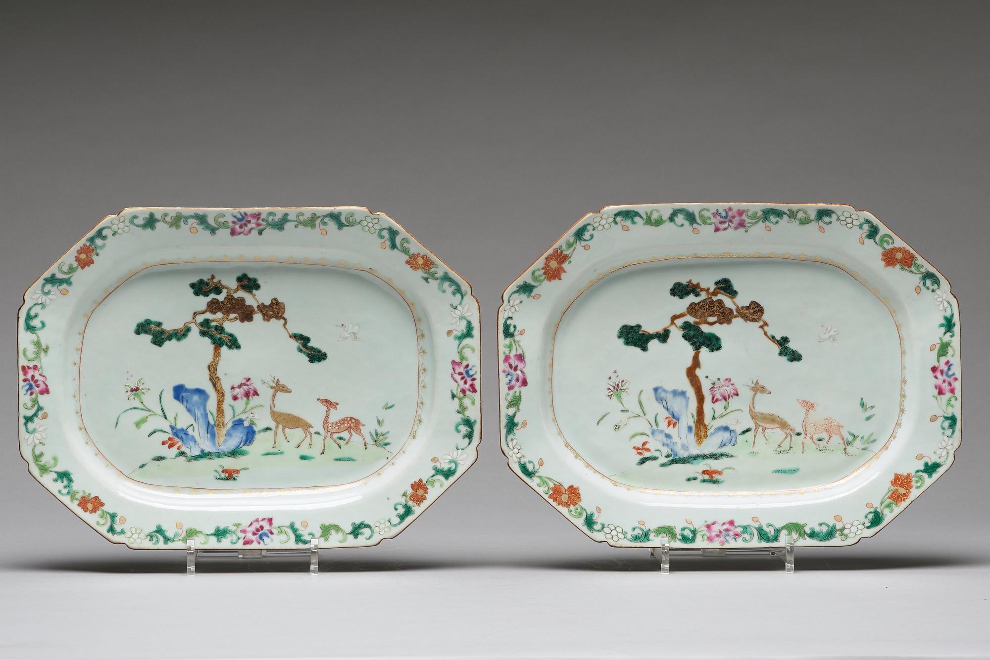 SERVERINGSFAT, ett par, porslin. Qingdynastin, Qianlong (1736-95).