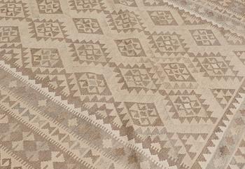 A carpet, kilim, ca 303 x 203 cm.