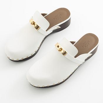 Hermès, "Carlotta Mules", size 37.