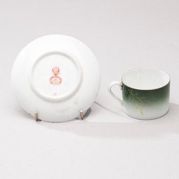 KAFFEKOPP med FAT, porslin, Gardner 1880-1890.