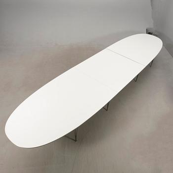 Bruno Mathsson/Piet Hein table/coffee table "Superellipse" for Fritz Hansen late 20th century.