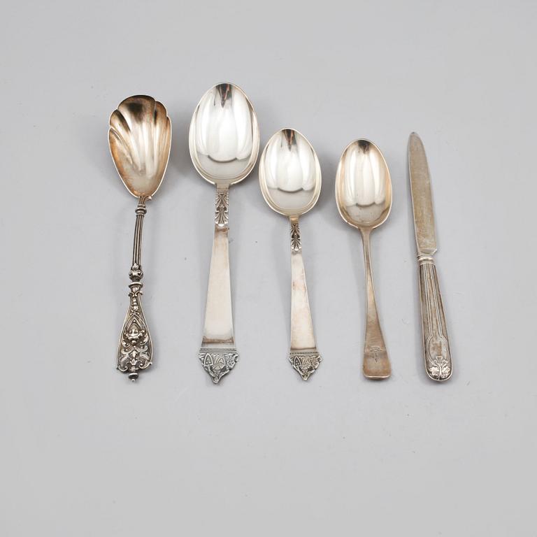 PARTI SILVER, 13 delar, bl a Anders Lundqvist, Stockholm, 1835. Vikt 620 gram.