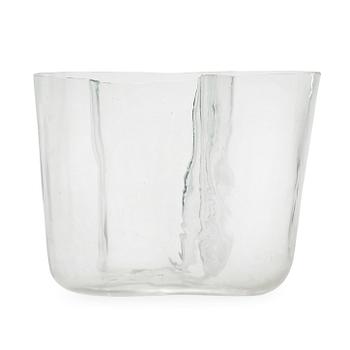 Alvar Aalto, A VASE.