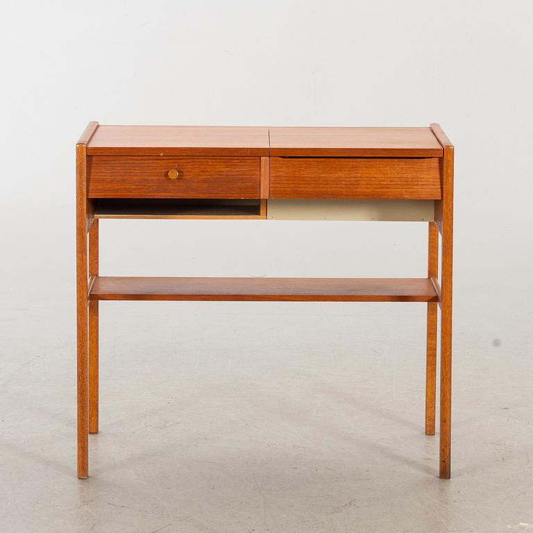 A 1950's Bjärnum dressing table.