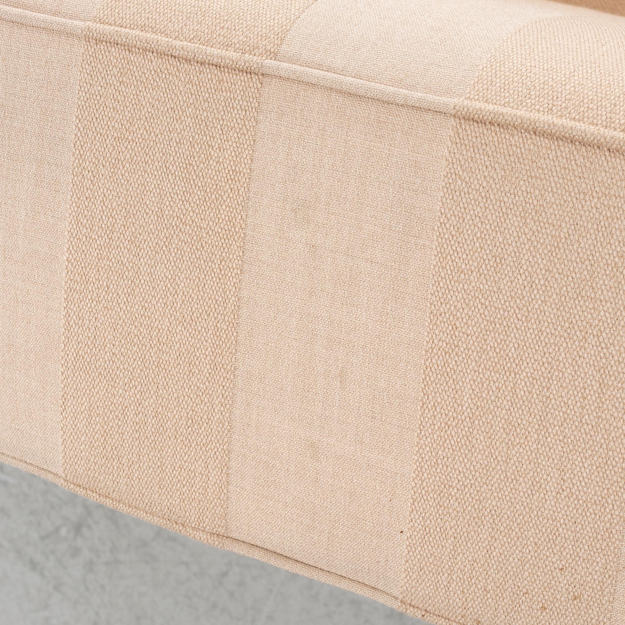 Greta Magnusson Grossman, soffa, "Modern Line", Gubi, Danmark, samtida.