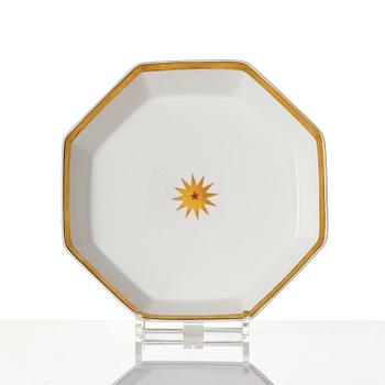 Karin Björquist, Gunnar Cyrén & Ingrid Dessau, a 316-piece “Nobel” service, comprising porcelain, cutlery, glassware and napkins.