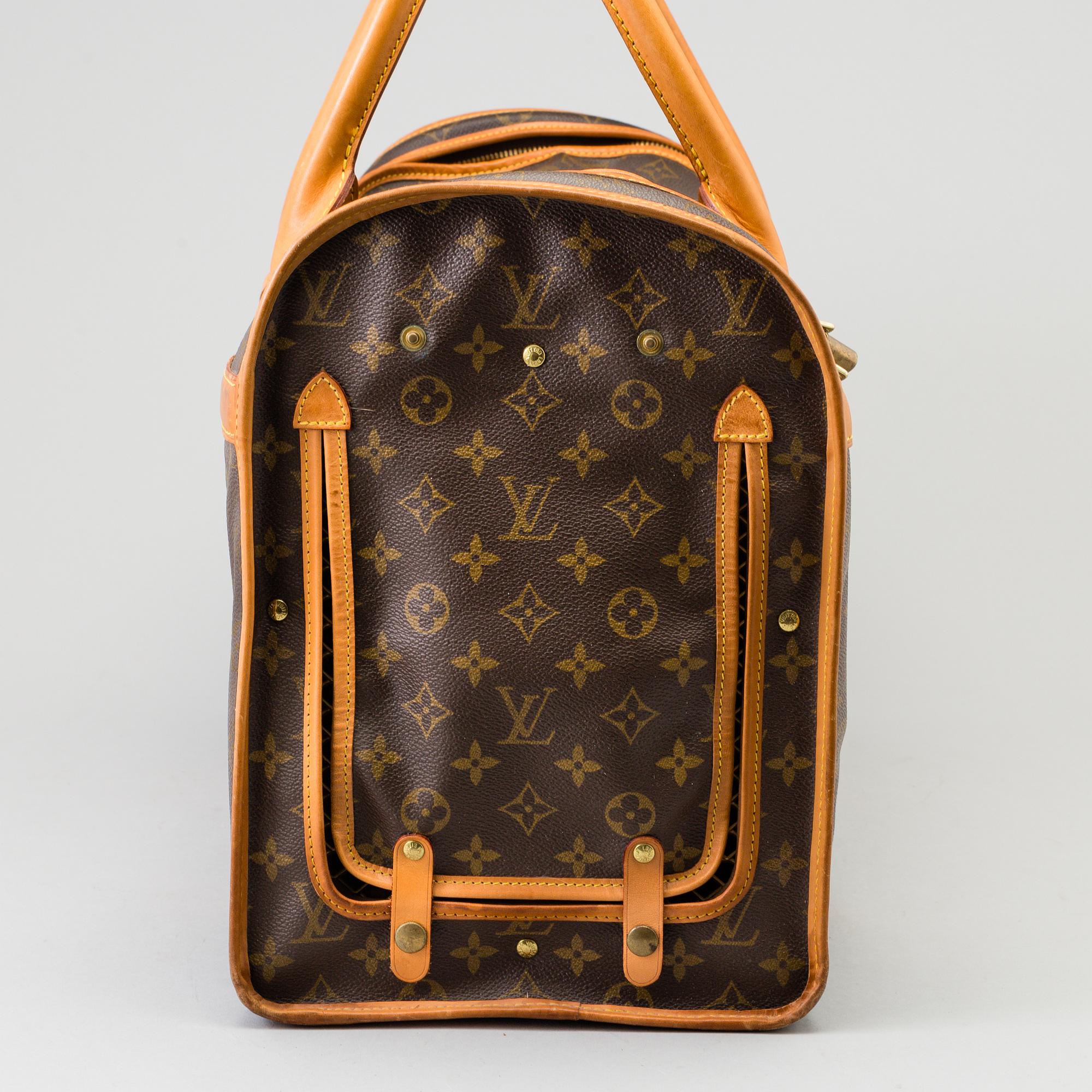 LOUIS VUITTON, hundväska.