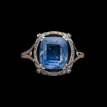 A RING, facetted sapphire, rose cut diamonds. A. Tillander 1941.