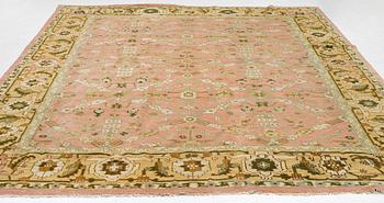 Carpet, India, possibly Amritsar, 1920s, approx. 402 x 305 cm.