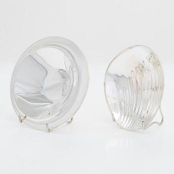 Tapio Wirkkala, skål och fat, silver, Hopeatehdas, Helsingfors 1957 och Kultakeskus, Tavastehus 1963.