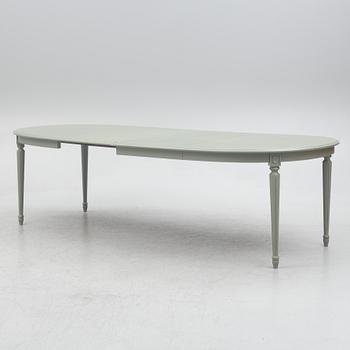Dining table, with 2 armchairs and 6 chairs, Gustavian style, late 20th century.