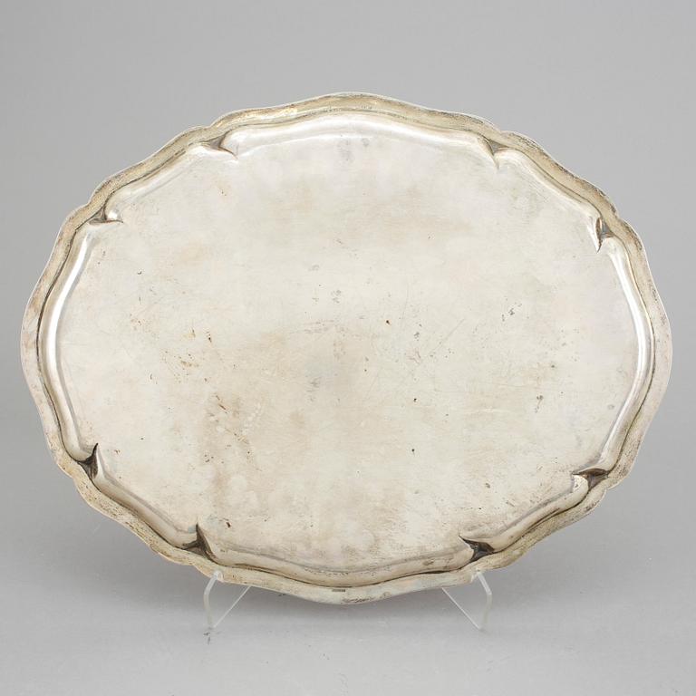 SERVERINGSFAT, silver, Tyskland, 1900-talets första hälft. Vikt ca 1298 gram.